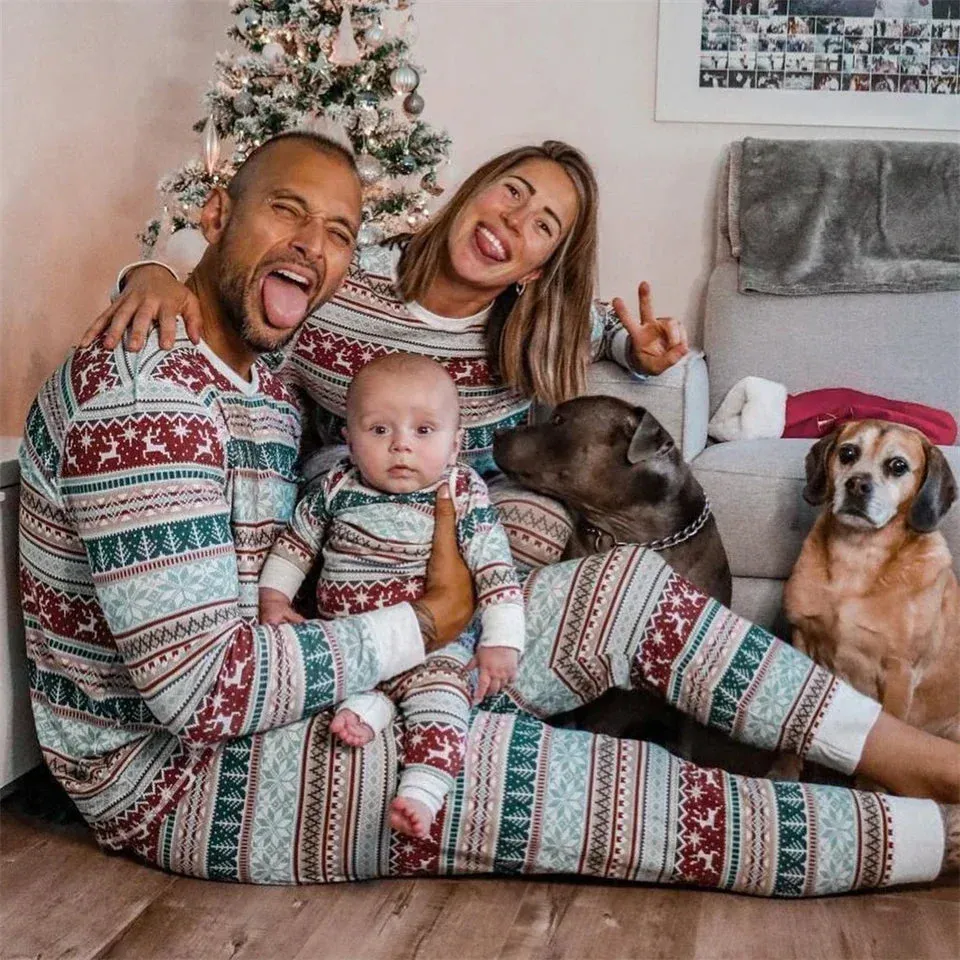 2024 Christmas Family Matching Pajamas Set