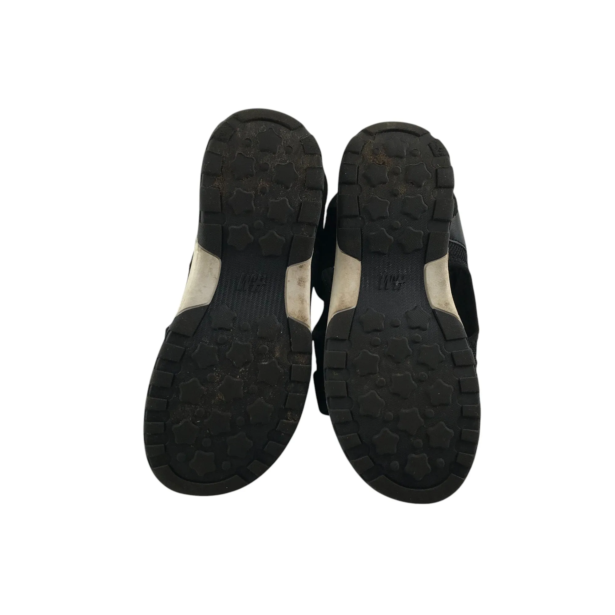 H&M sandals shoe size 2 black plain with hook and loop straps