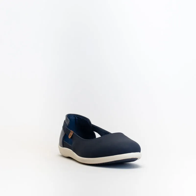 Pierre Cardin Women Sporty Cut Out Pump _ 152970
