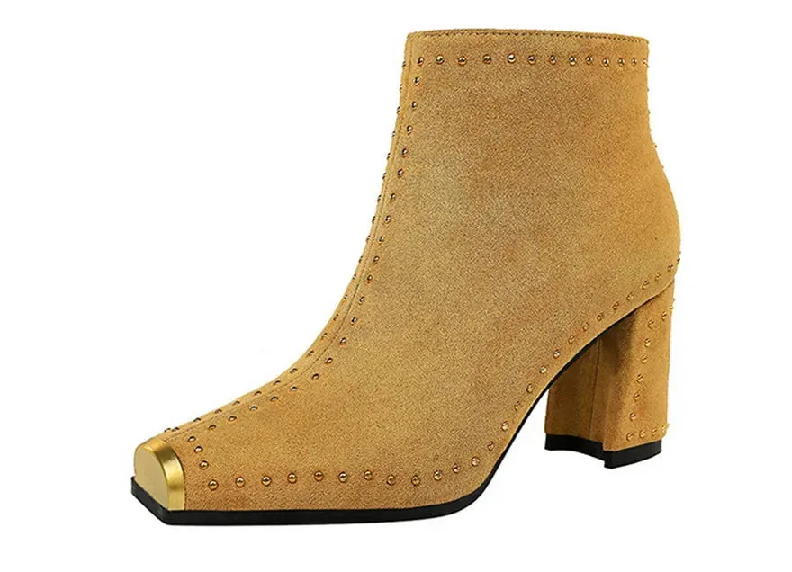 Retro Rivets Women Winter Warm Plush Fashion Short Boots